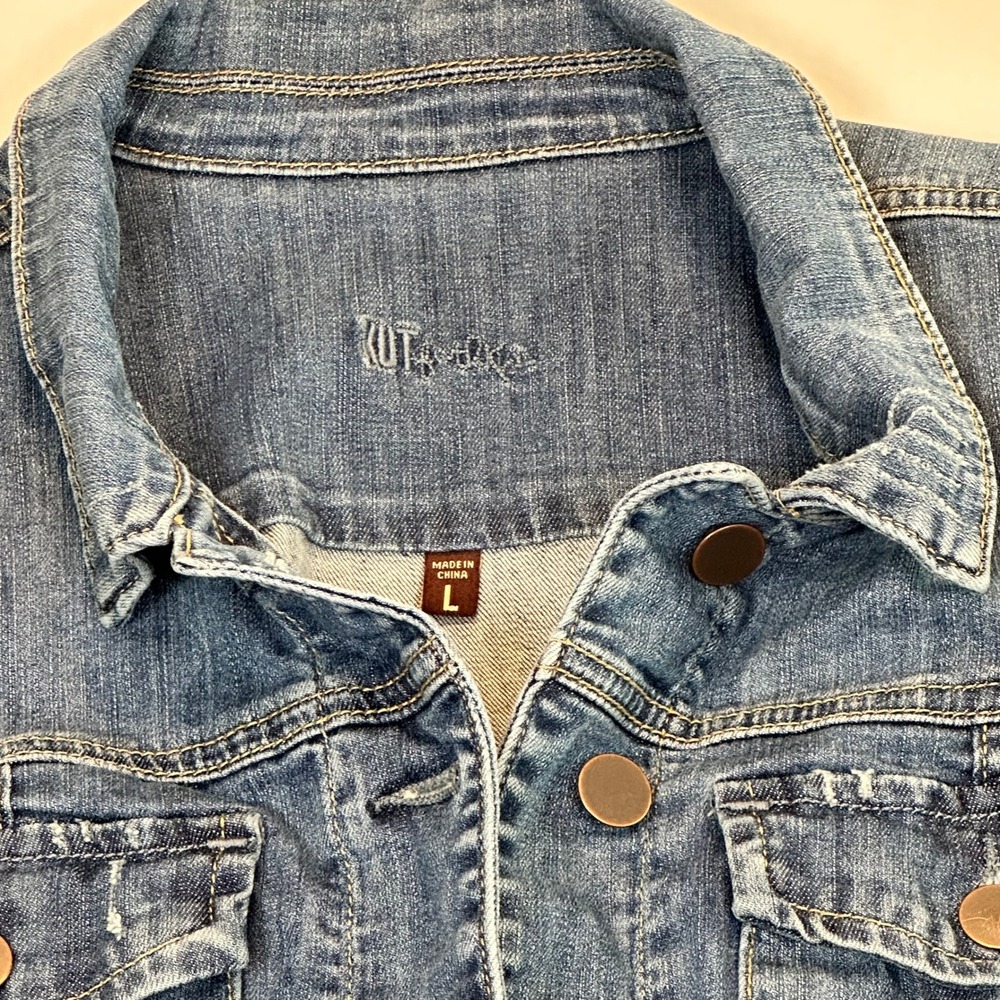 Kut from the Kloth Classic Blue Denim Trucker Jacket - Picture 3 of 7